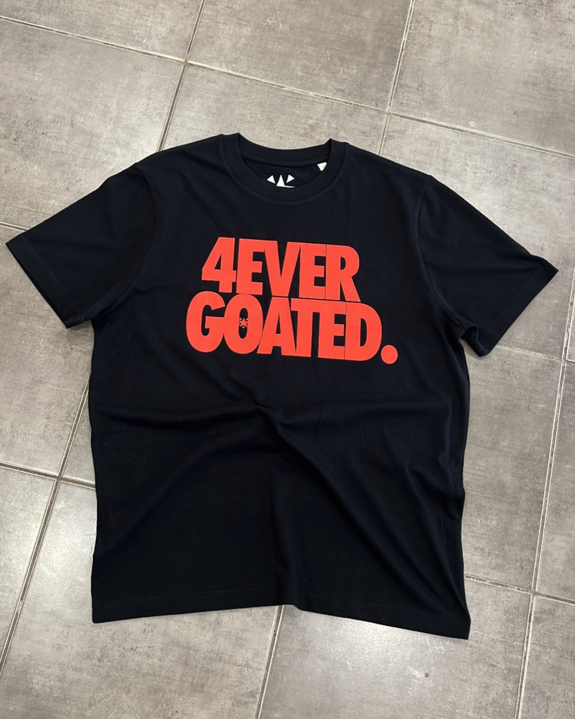 4EVER TEE- BLACK
